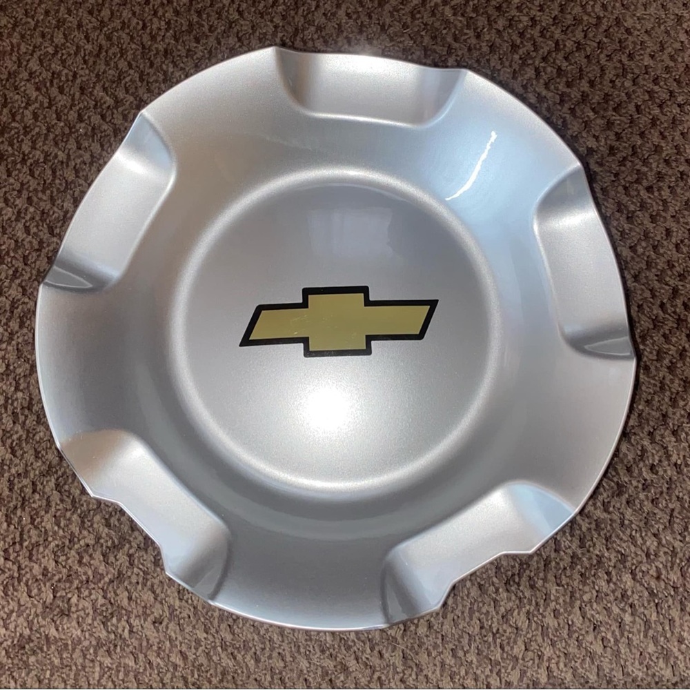 Hub Cap for 07-14 Chevy Silverado, Tahoe, Avalanche, & Suburban